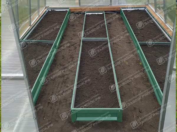 3-6005.jpg Грядки в теплицу «Усиленные» с полимерным покрытием (высота 15 см) — изображение 1